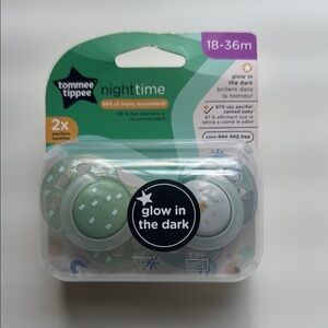 Tommee Tippee Nighttime Glow in the Dark Pacifiers - Green and Blue
